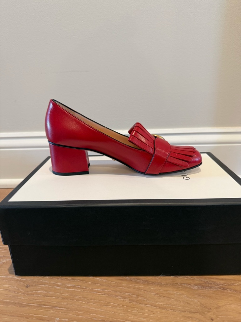 Gucci Red Leather Fringe Heels with Gold Double-G - Picture 5 of 7